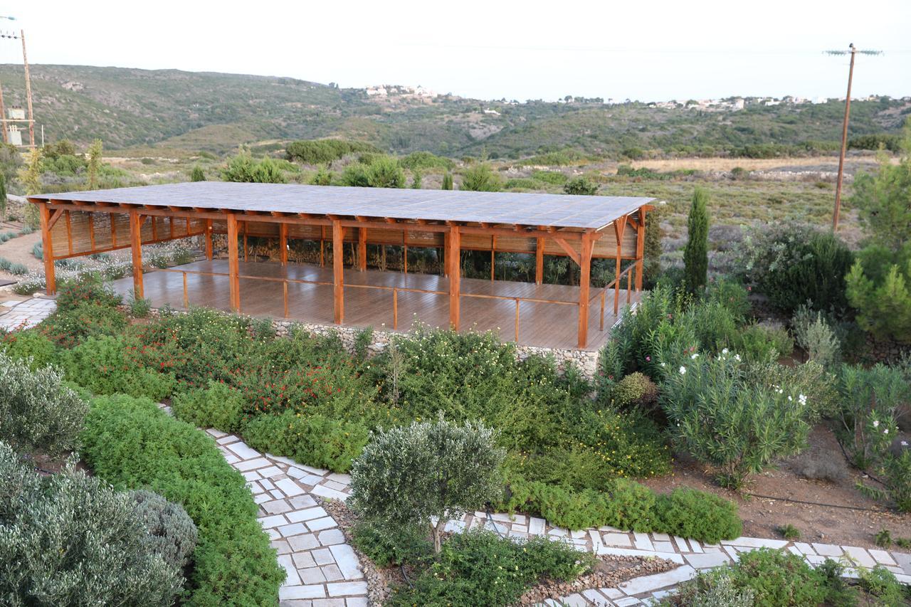 The Windmill Resort Mitáta Exterior foto