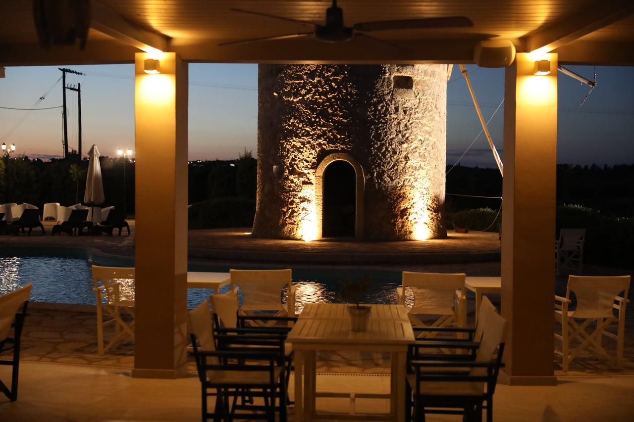 The Windmill Resort Mitáta Exterior foto