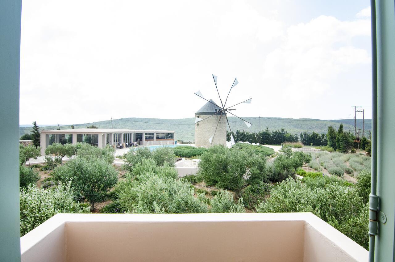 The Windmill Resort Mitáta Exterior foto